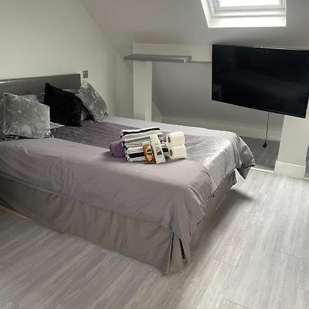 Newly Renovated Studio In Acton Londyn Zewnętrze zdjęcie