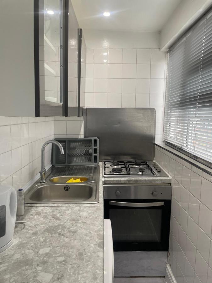 Newly Renovated Studio In Acton Londyn Zewnętrze zdjęcie